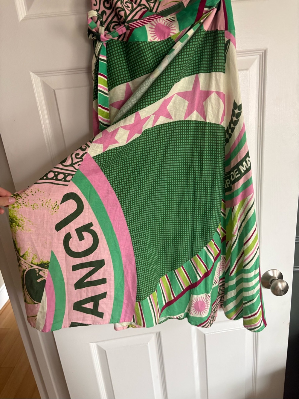 FARM Rio Green and Pink Printed A-Line Wrap Skirt - Picture 4 of 9